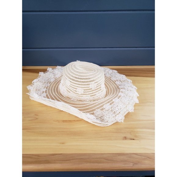 70s/80s Prairie Wedding Dress and Hat - Picture 11 of 12